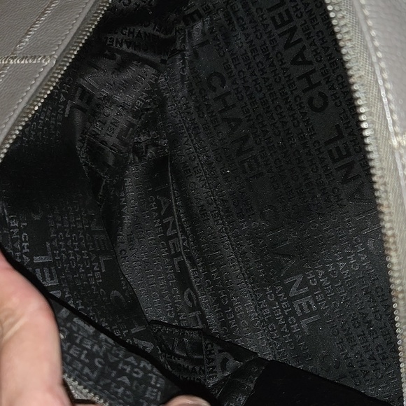 *PRICED 2 SELL**Chanel Caviar Leather Choco Bar Cube Shoulder Bag with Microchip - Picture 8 of 8